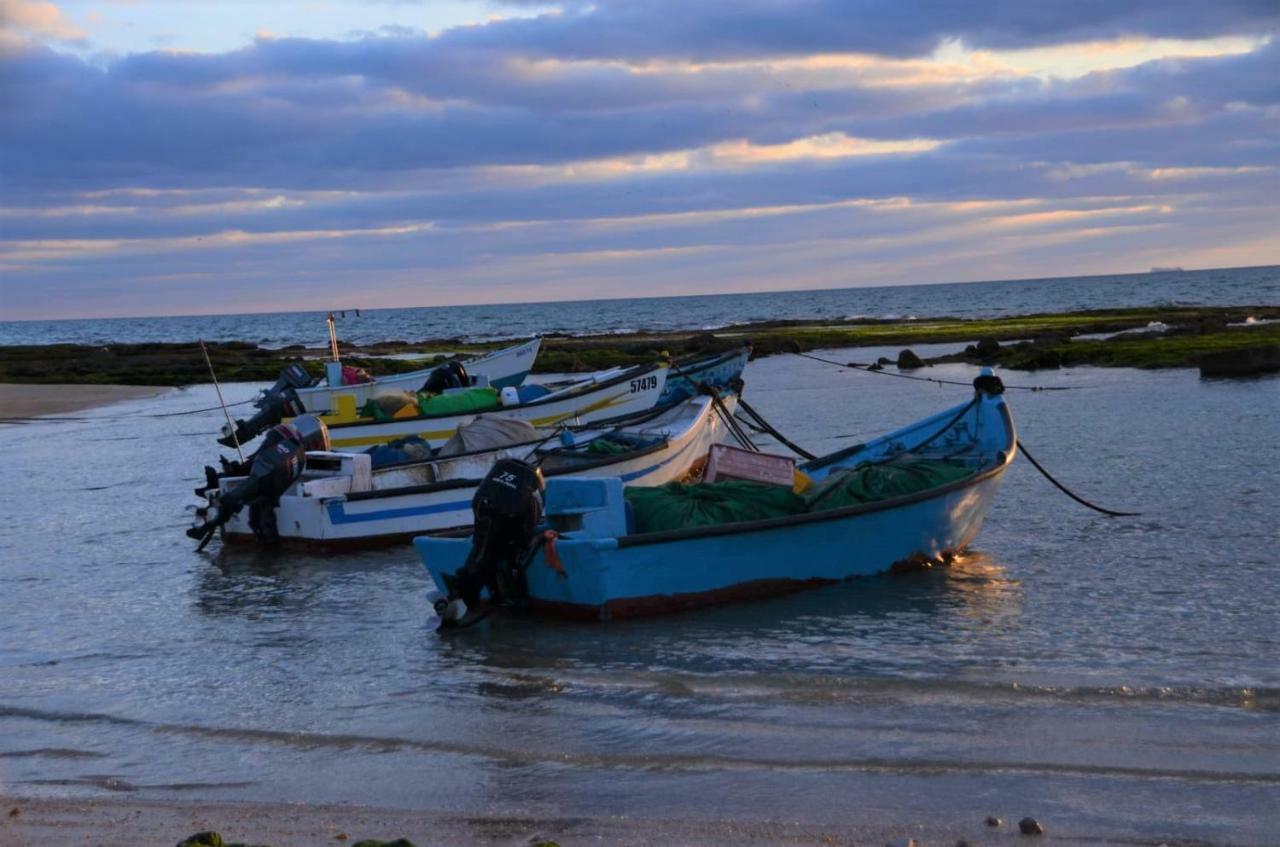 Juha'S Guesthouse - Zarqa Bay Jisr ez Zarqa Exteriér fotografie